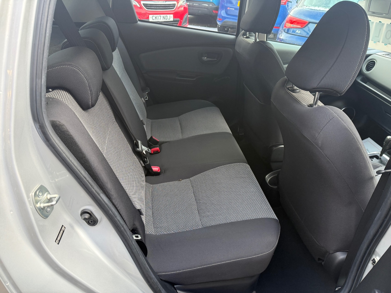 Used Toyota Yaris 2014 for sale - 77113858: Photo 21