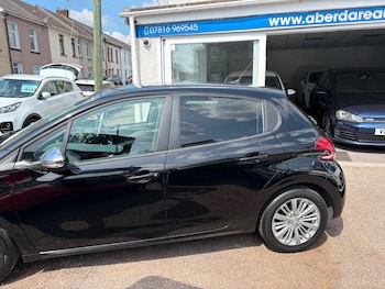Used Peugeot 208 2019 for sale - 79296779: Photo