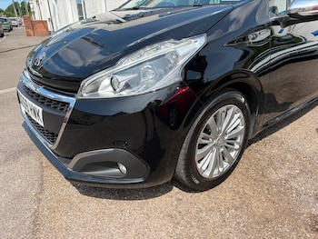 Used Peugeot 208 2019 for sale - 79296779: Photo