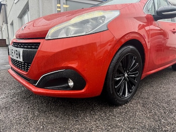 Used Peugeot 208 2015 for sale - 77502701: Photo