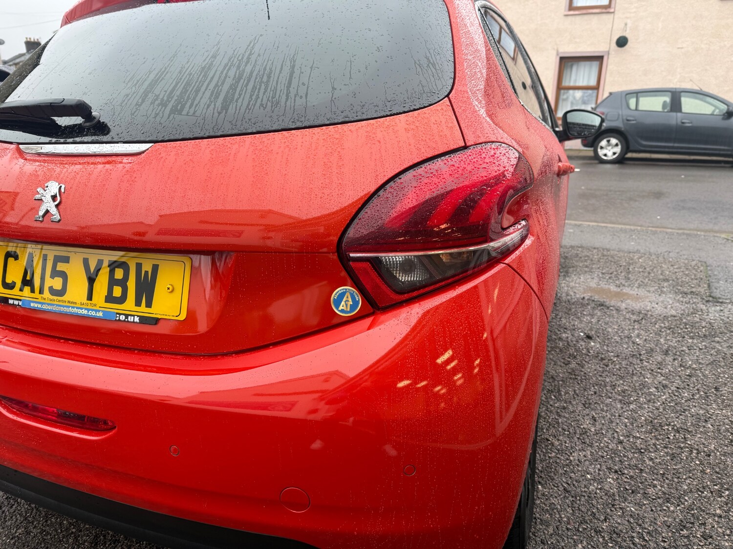 Used Peugeot 208 2015 for sale - 77502701: Photo 8
