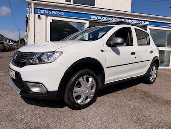 Used Dacia Sandero Stepway 2017 for sale - 78296763: Photo