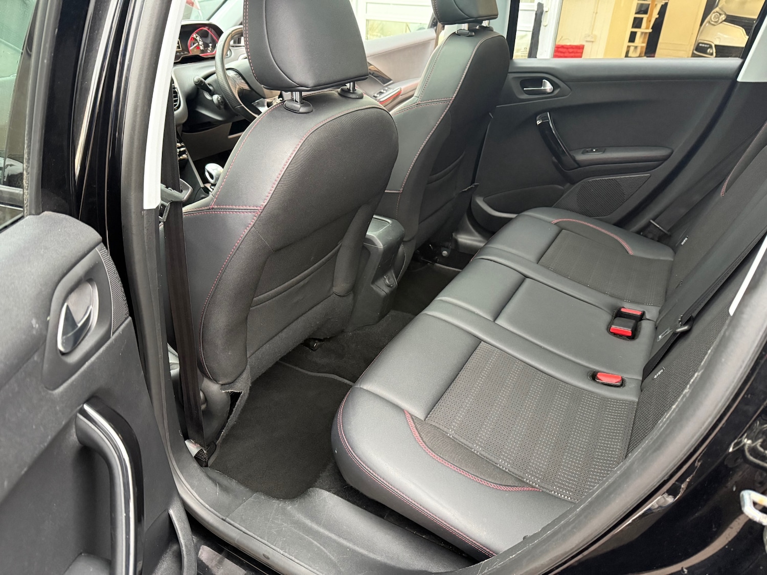 Used Peugeot 2008 2018 for sale - 77033035: Photo 24