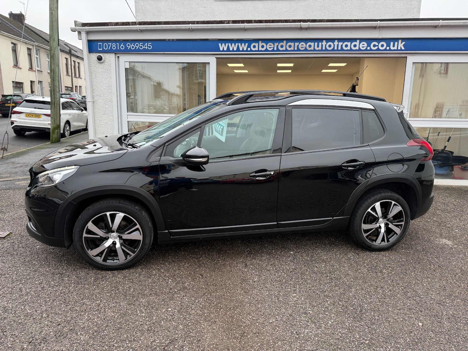 Used Peugeot 2008 2018 for sale - 77033035: Photo 4