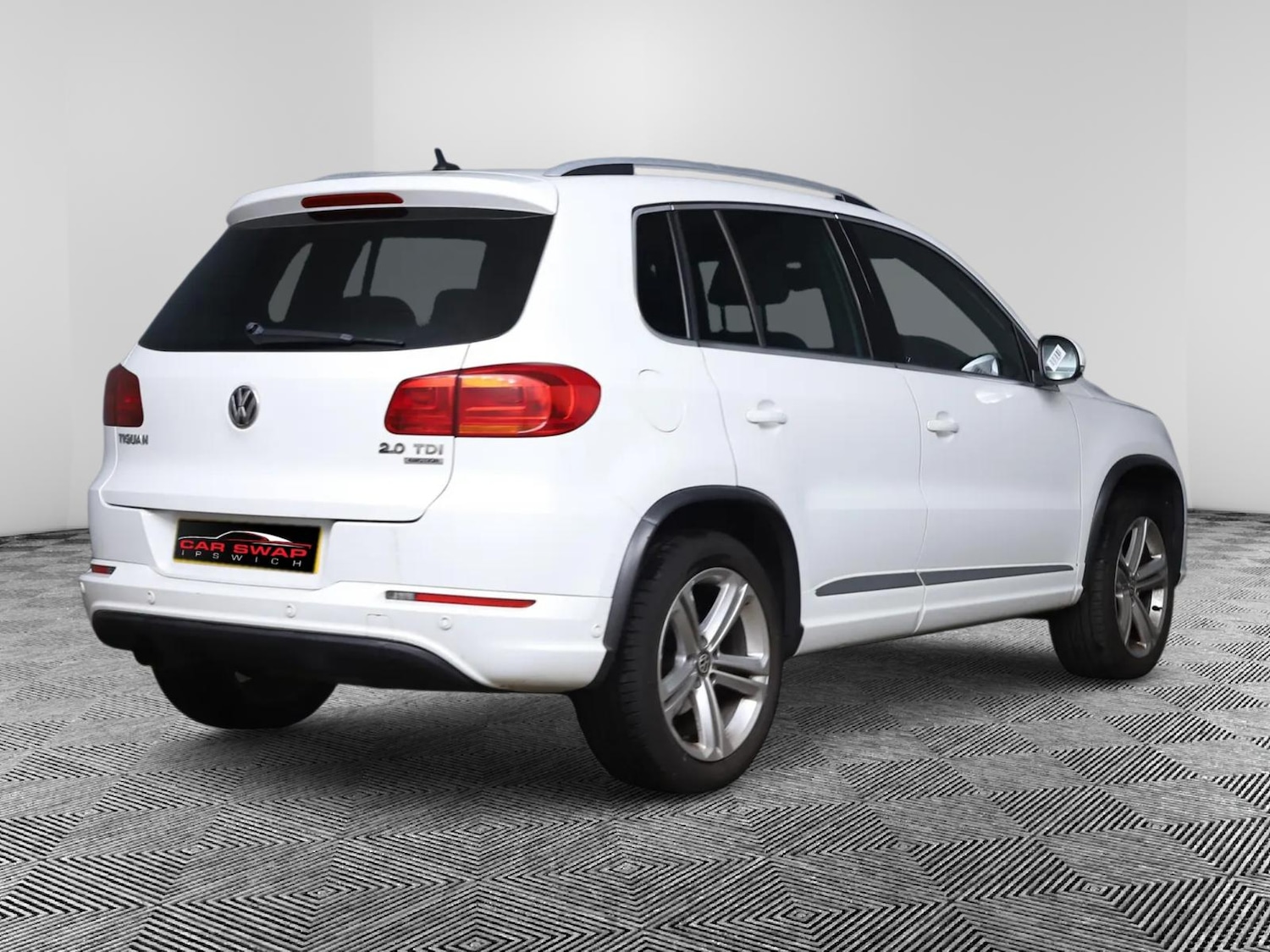 Used Volkswagen Tiguan 2014 for sale - 76400582: Photo 10