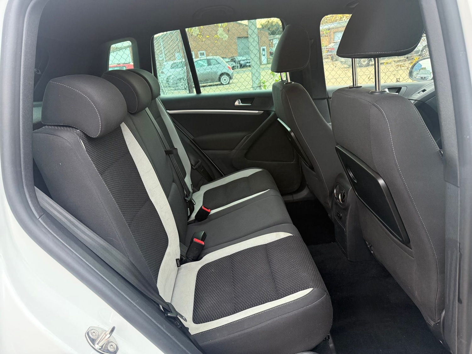 Used Volkswagen Tiguan 2014 for sale - 76400582: Photo 16