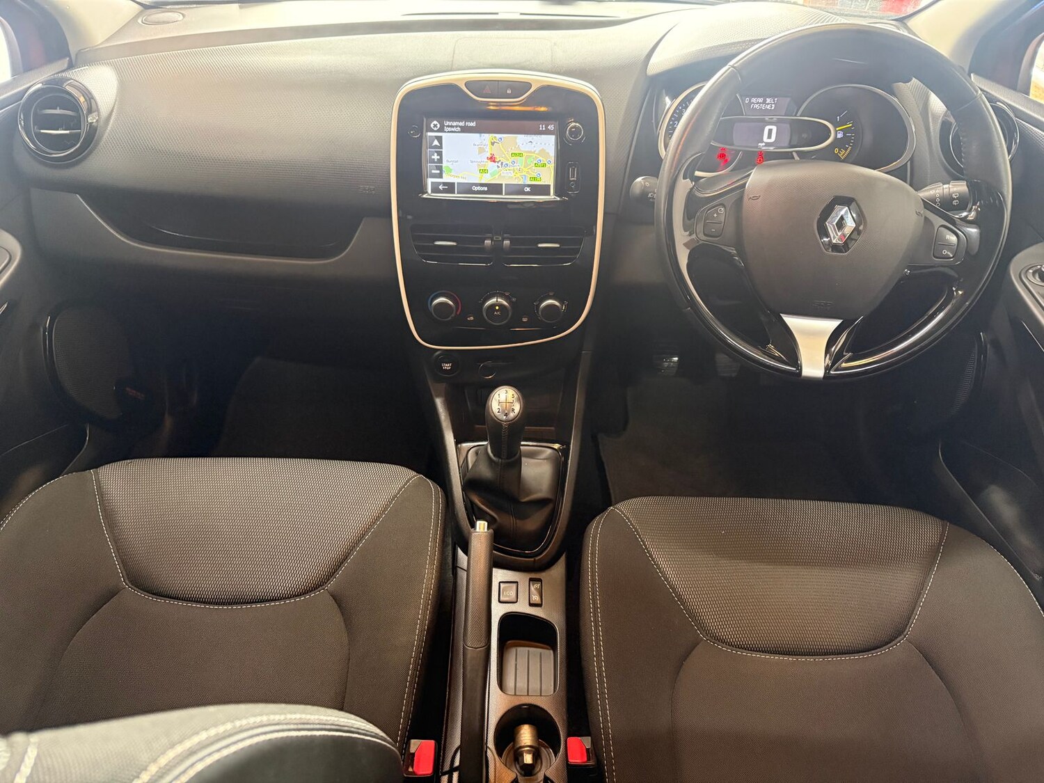 Used Renault Clio 2015 for sale - 77347037: Photo 17
