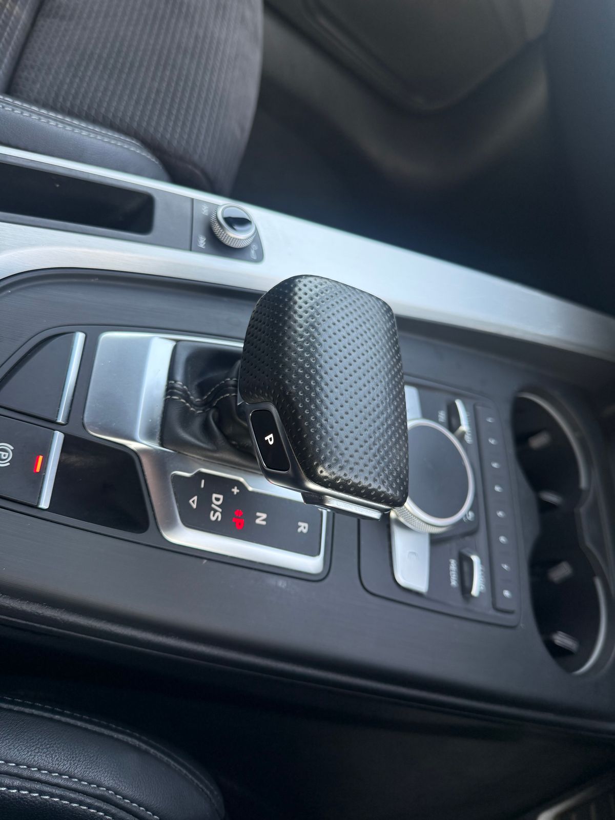 Used Audi A4 2017 for sale - 77755891: Photo 2