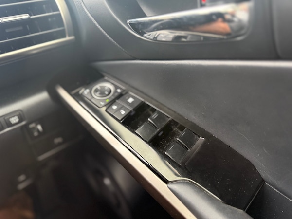 Used Lexus IS 2015 for sale - 75416871: Photo 29