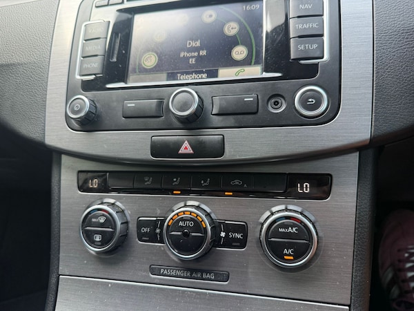 Used Volkswagen Passat 2012 for sale - 75289434: Photo 23