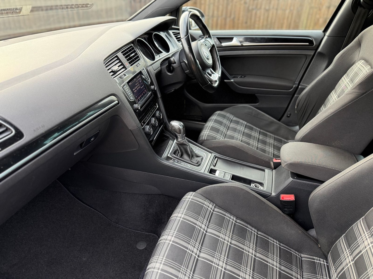 Used Volkswagen Golf 2014 for sale - 76434575: Photo 14