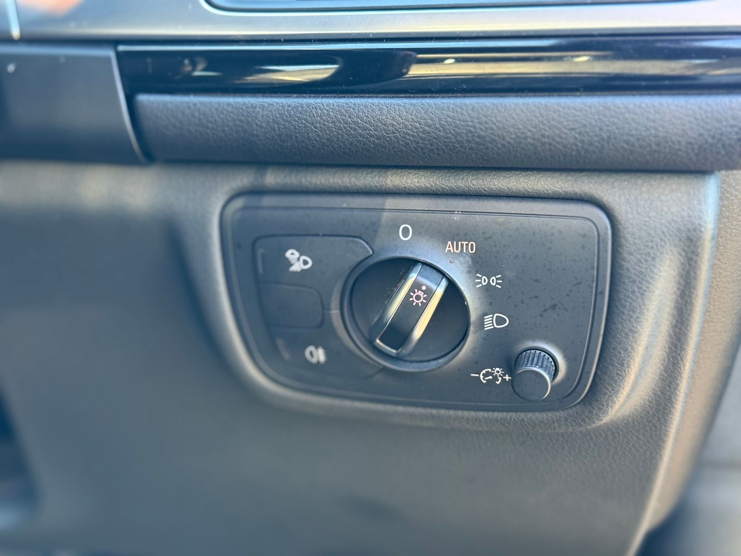 Used Audi A6 Saloon 2016 for sale - 76543136: Photo 28