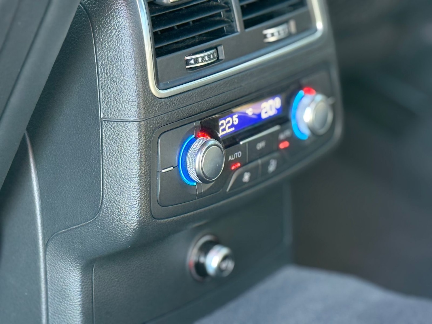 Used Audi A6 Saloon 2016 for sale - 76543136: Photo 32