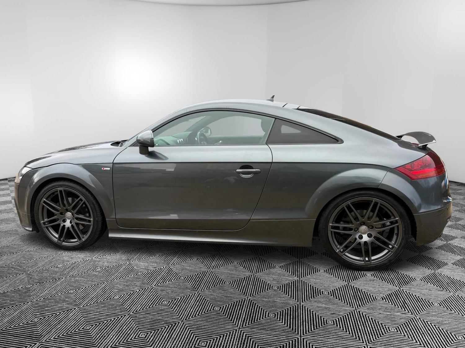 Used Audi TT 2013 for sale - 77360699: Photo 8