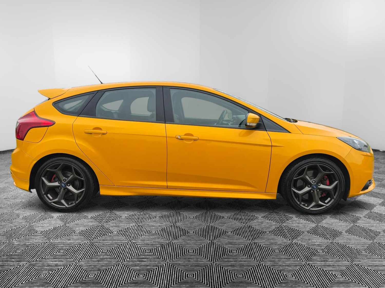 Used Ford Focus 2013 for sale - 76826854: Photo 8