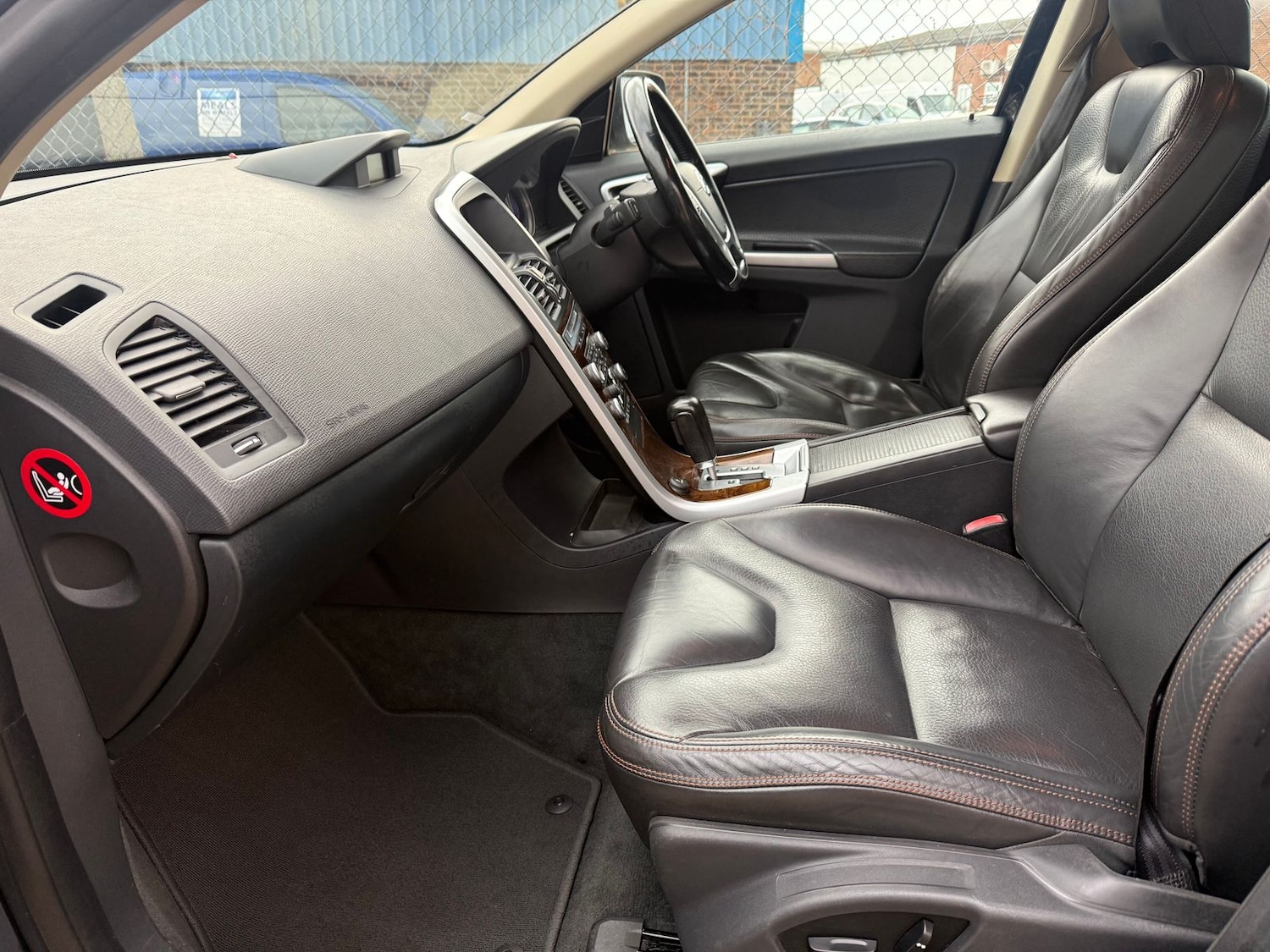 Used Volvo XC60 2009 for sale - 75930053: Photo 14