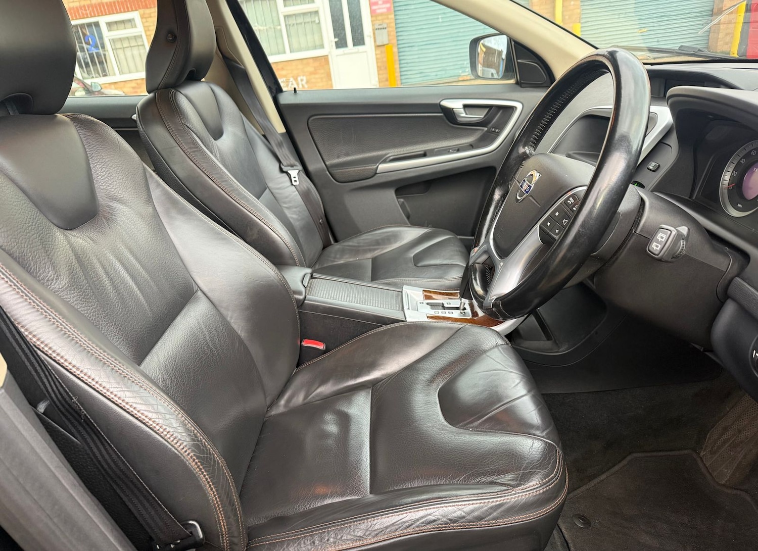 Used Volvo XC60 2009 for sale - 75930053: Photo 15