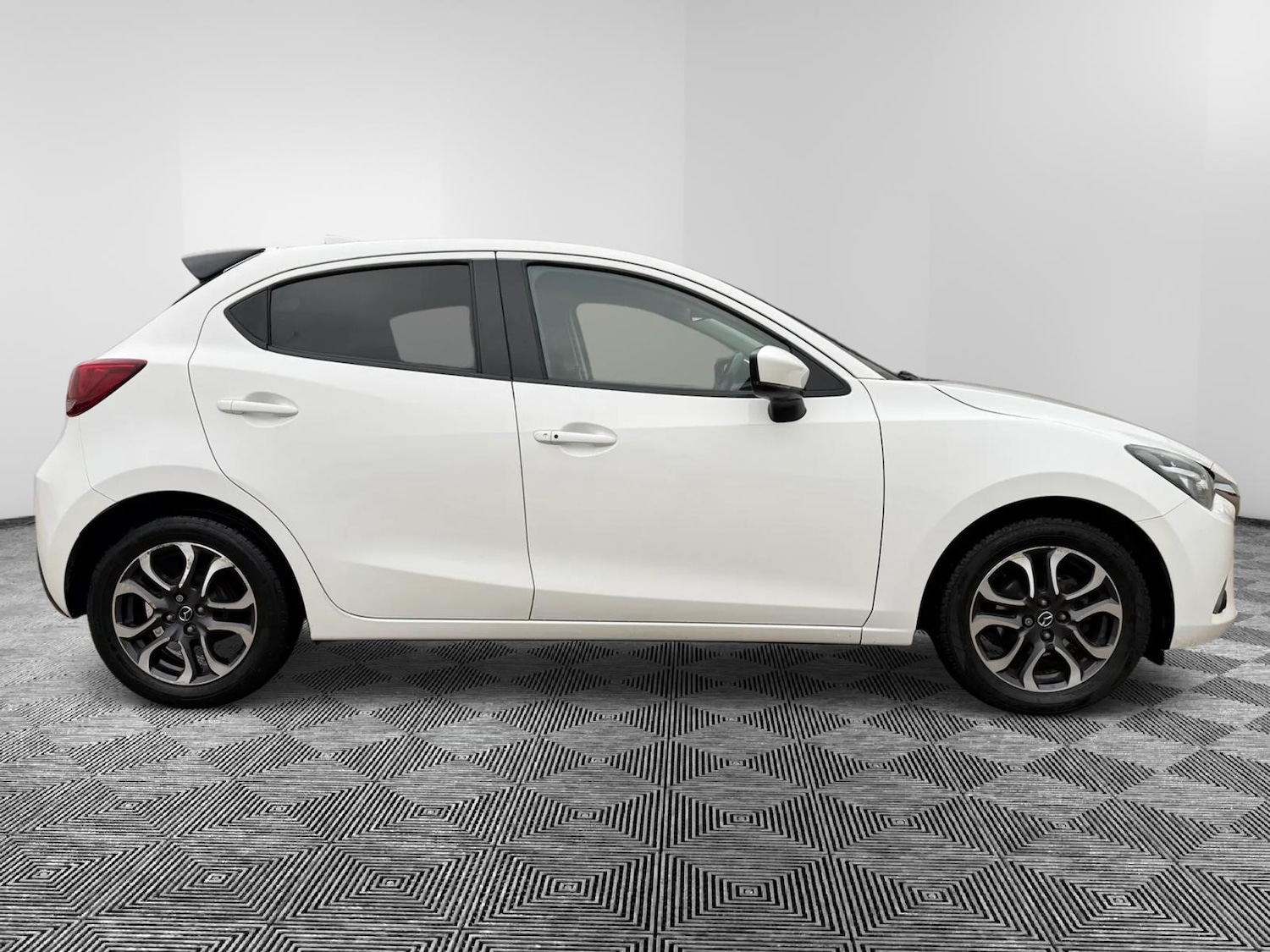 Used Mazda Mazda2 2018 for sale - 77224104: Photo 7