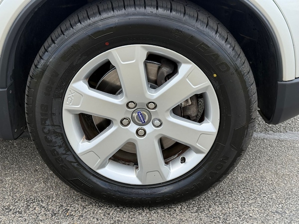 Used Volvo XC90 2010 for sale - 75289432: Photo 32