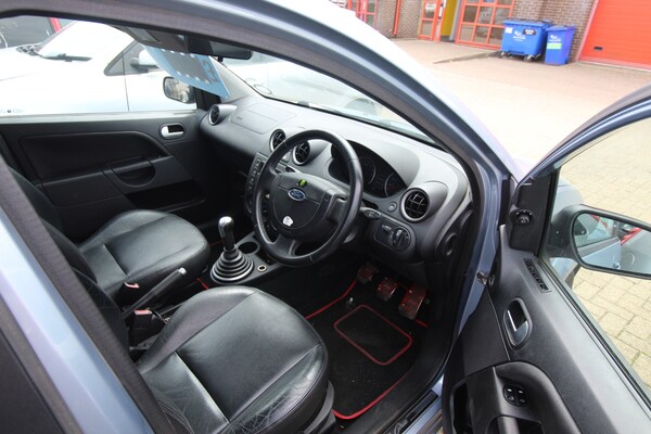 Used Ford Fiesta 2006 for sale - 74867514: Photo 6