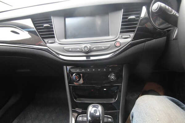 Used Vauxhall Astra 2018 for sale - 72821894: Photo 11