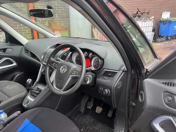 Used Vauxhall Zafira 2015 for sale - 73725355: Photo 7