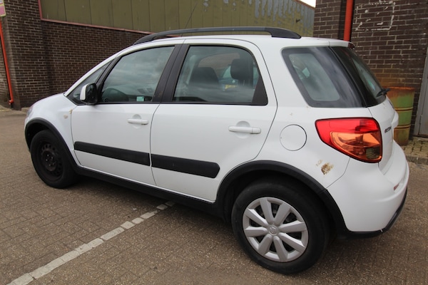 Used Suzuki SX4 2013 for sale - 74389349: Photo 2