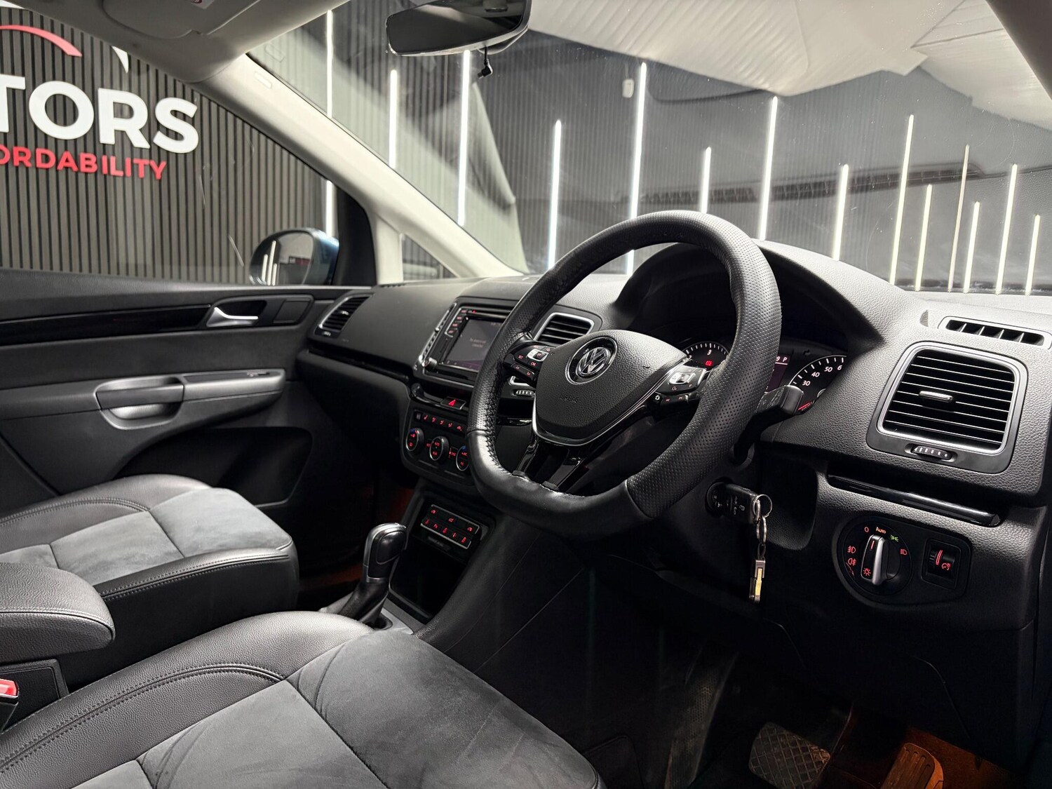 Used Volkswagen Sharan for sale - 78091672: Photo 8