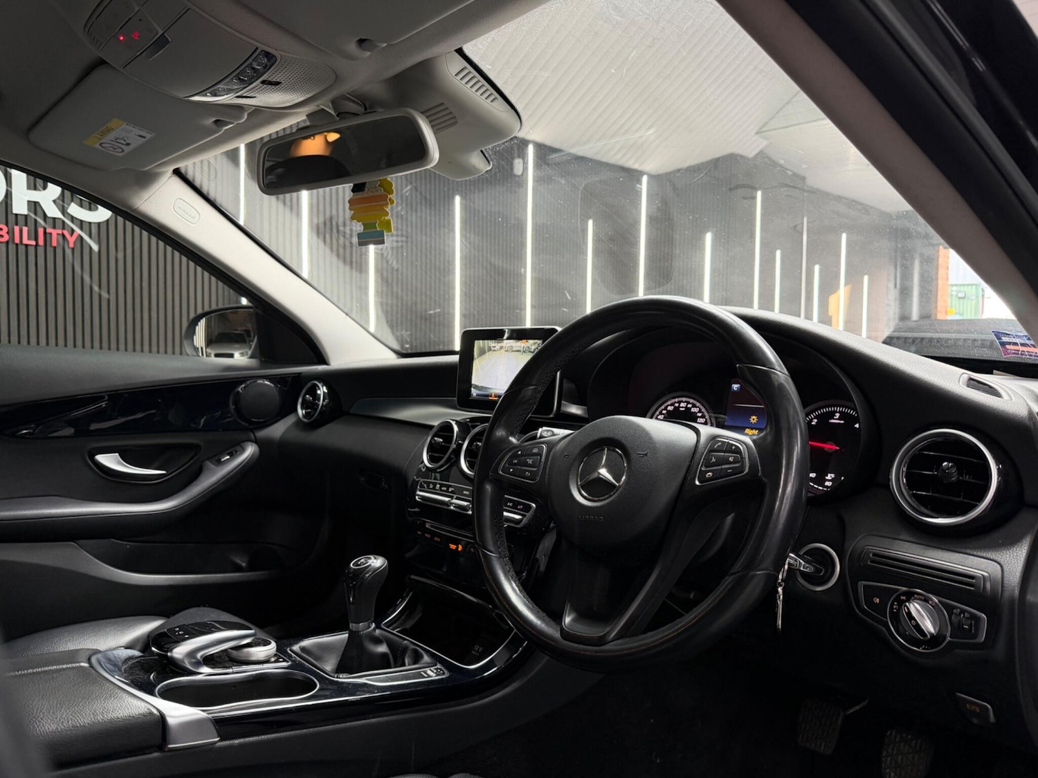 Used Mercedes-Benz C Class 2015 for sale - 78091673: Photo 9