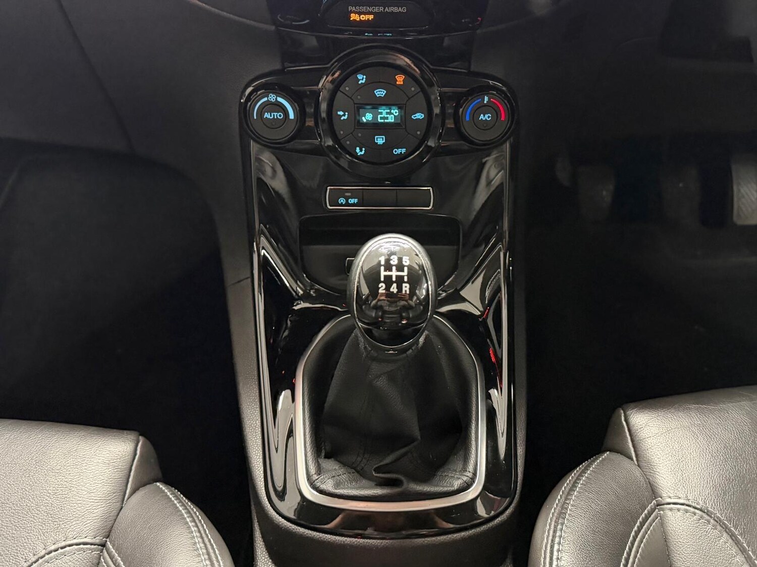 Used Ford Fiesta 2016 for sale - 78100388: Photo 15