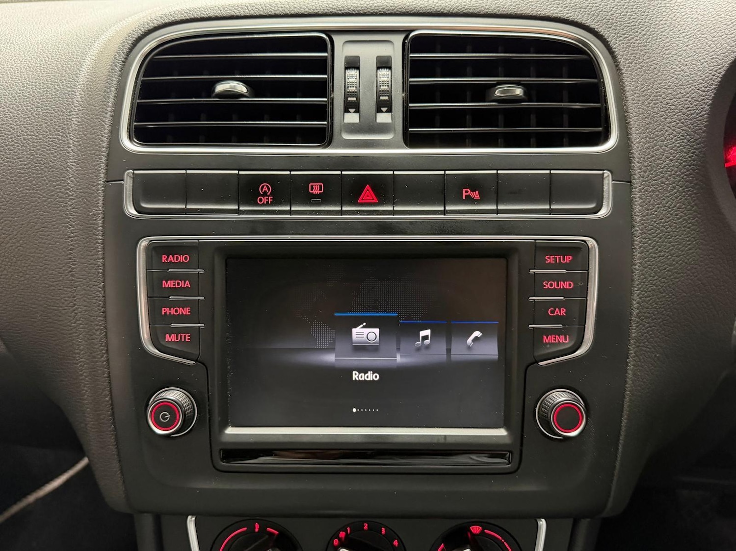 Used Volkswagen Polo 2016 for sale - 78091640: Photo 14