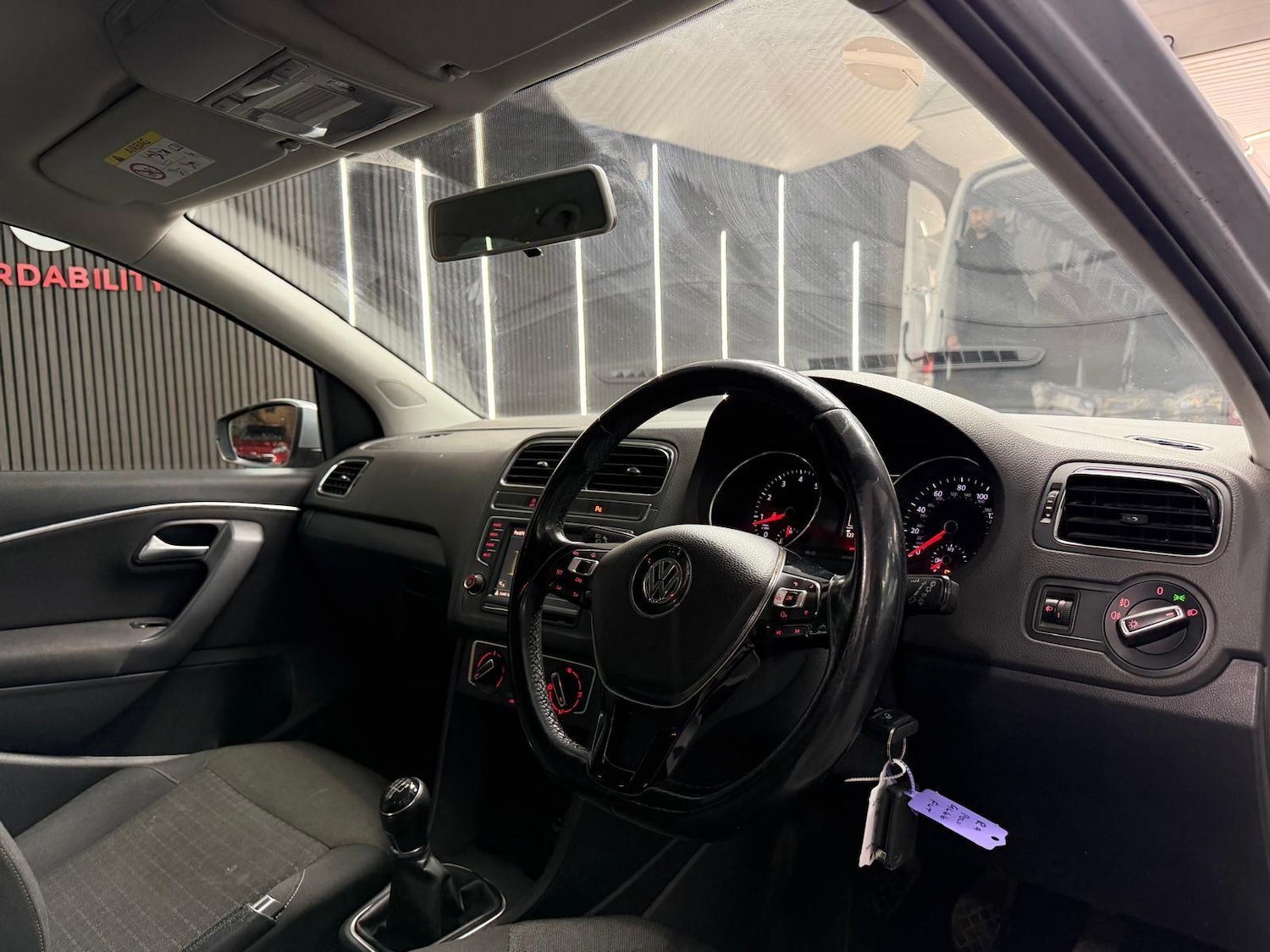 Used Volkswagen Polo 2016 for sale - 78091640: Photo 9