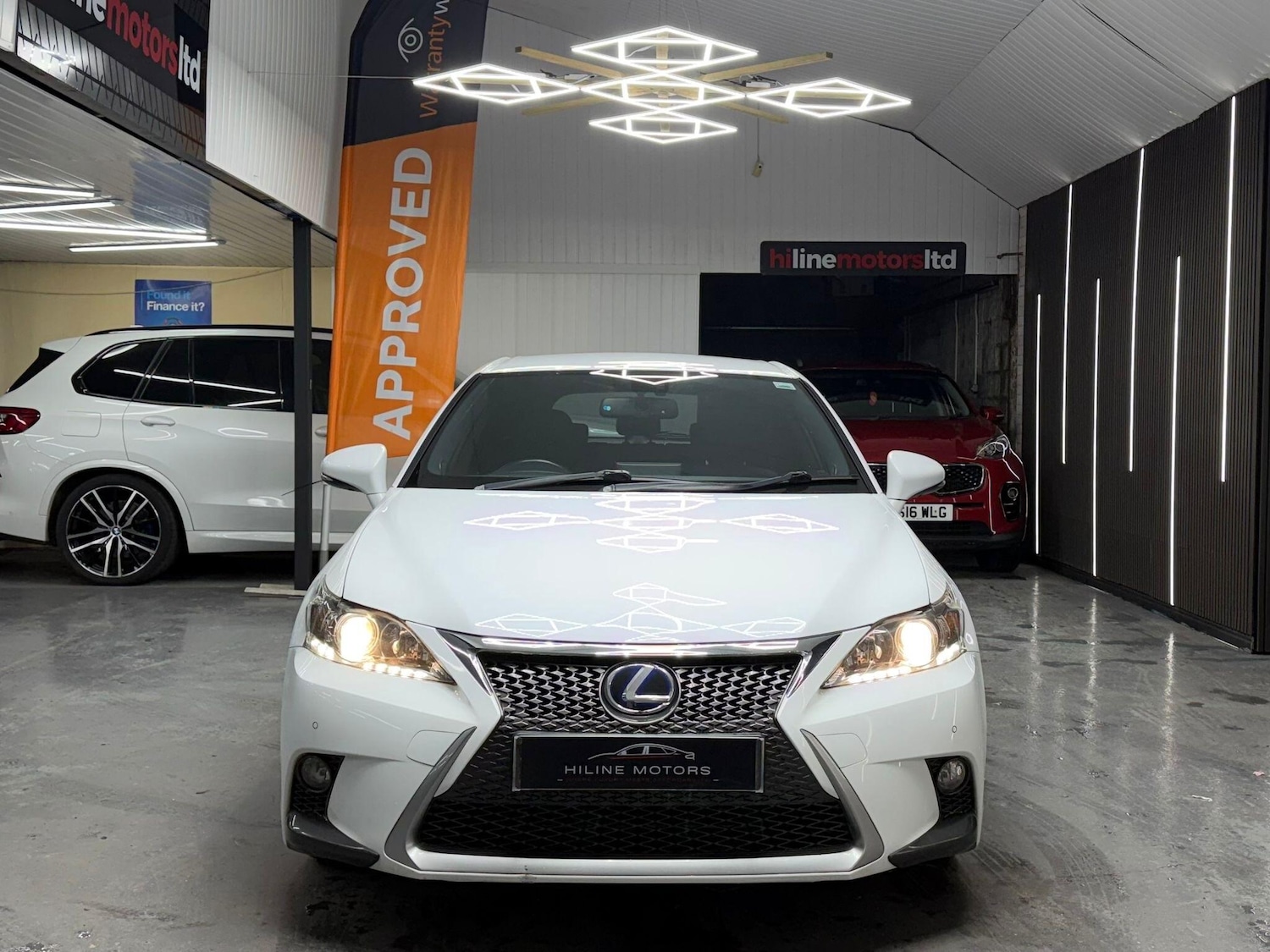 Used Lexus CT 2015 for sale - 78091692: Photo 2