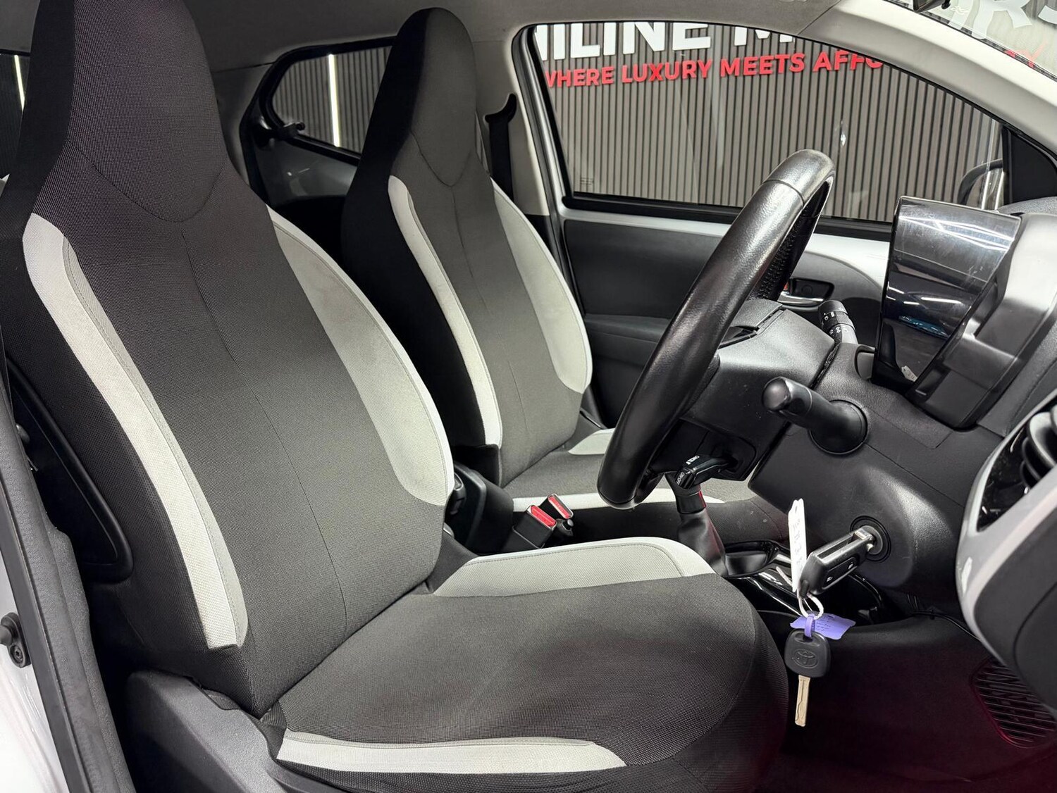 Used Toyota AYGO 2017 for sale - 78091642: Photo 12