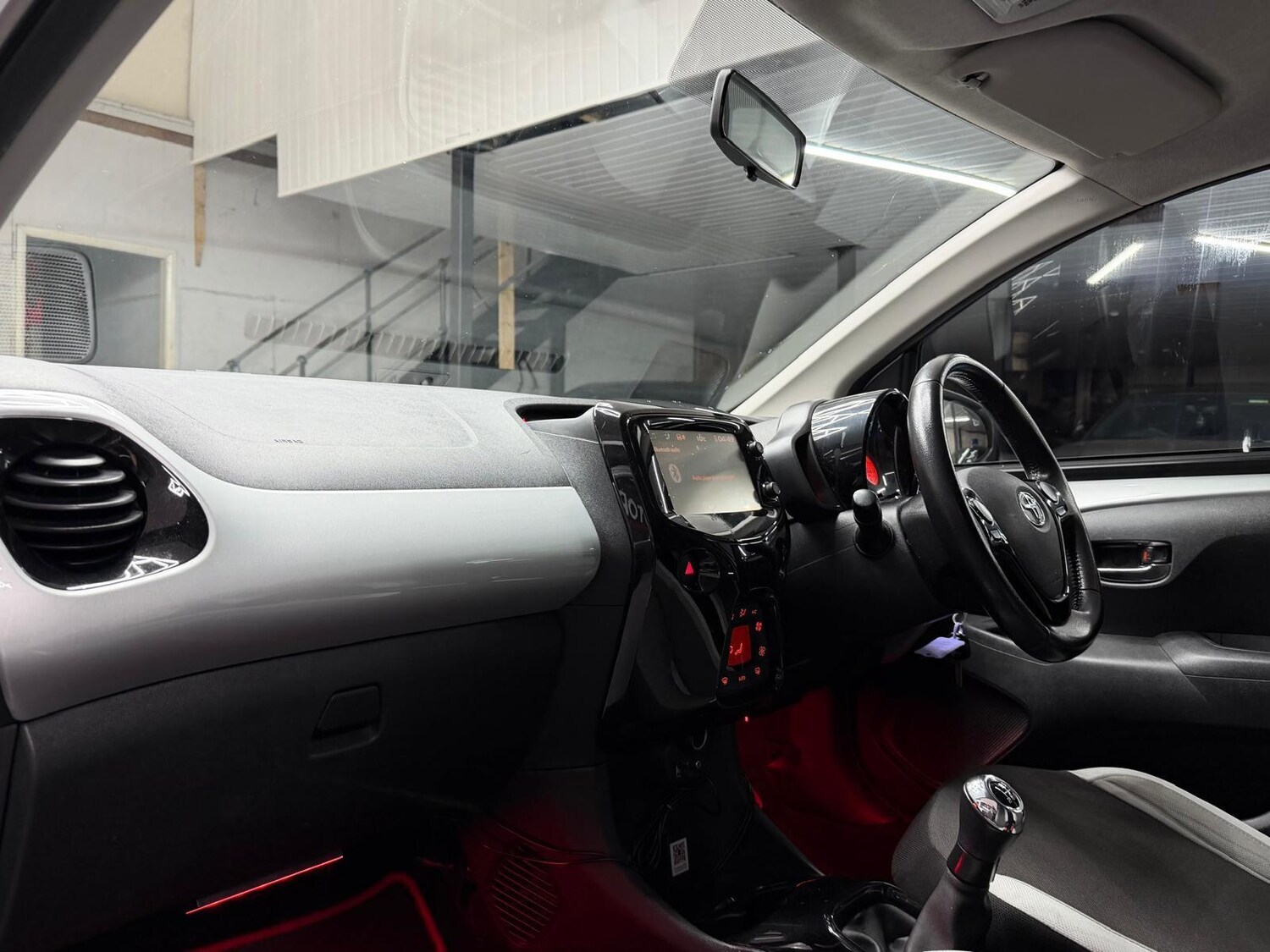 Used Toyota AYGO 2017 for sale - 78091642: Photo 19