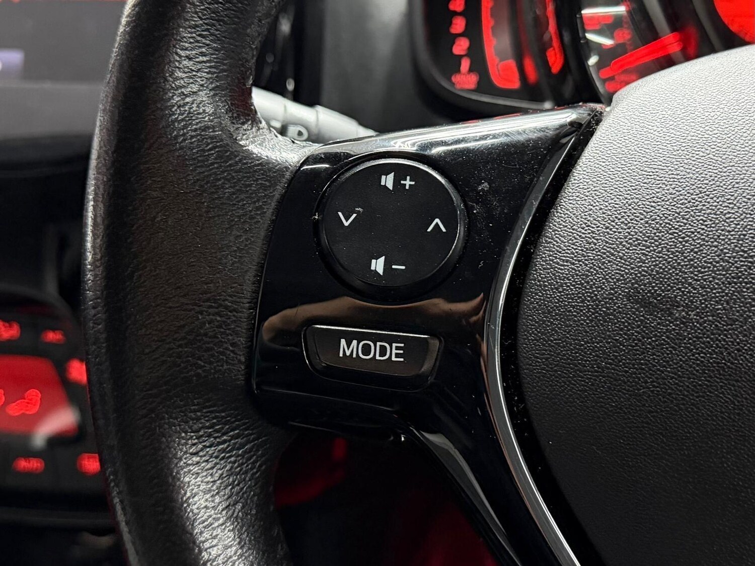 Used Toyota AYGO 2017 for sale - 78091642: Photo 26