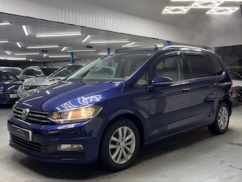 Used Volkswagen Touran 2017 for sale - 78388321: Photo