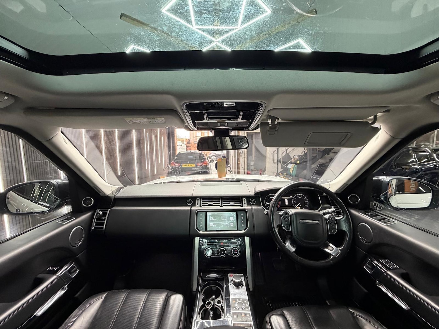 Used Land Rover Range Rover 2016 for sale - 78170659: Photo 15