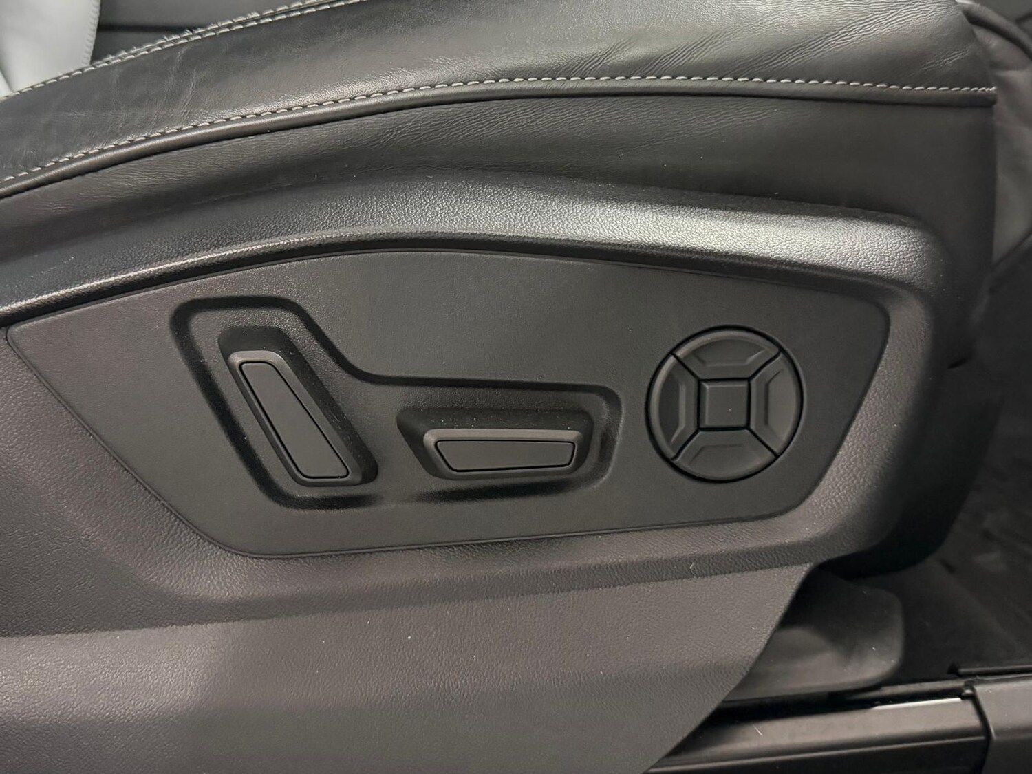 Used Audi Q7 2023 for sale - 78100002: Photo 15