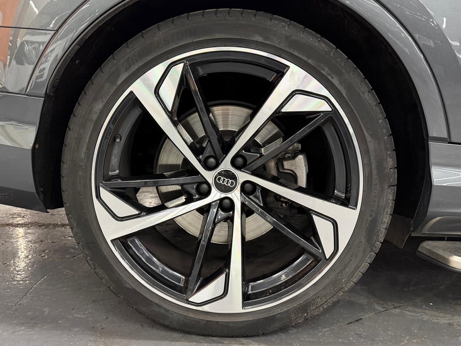 Used Audi Q7 2023 for sale - 78100002: Photo 35