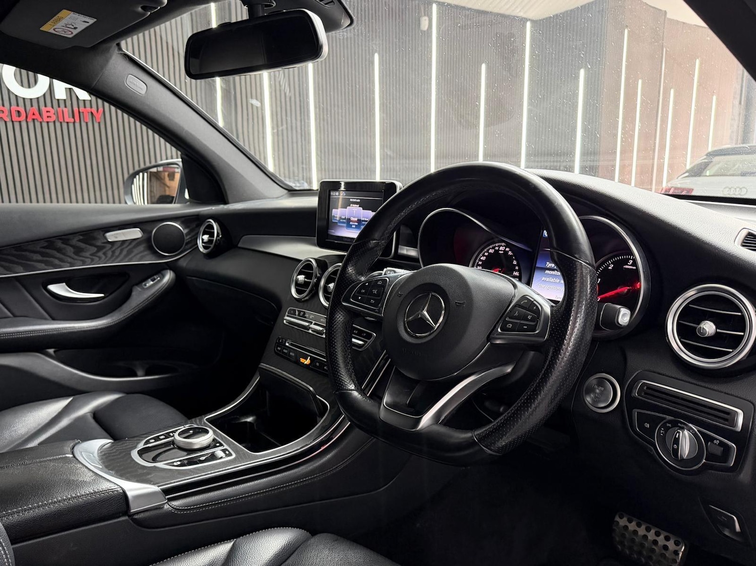 Used Mercedes-Benz GLC 2018 for sale - 78091635: Photo 10