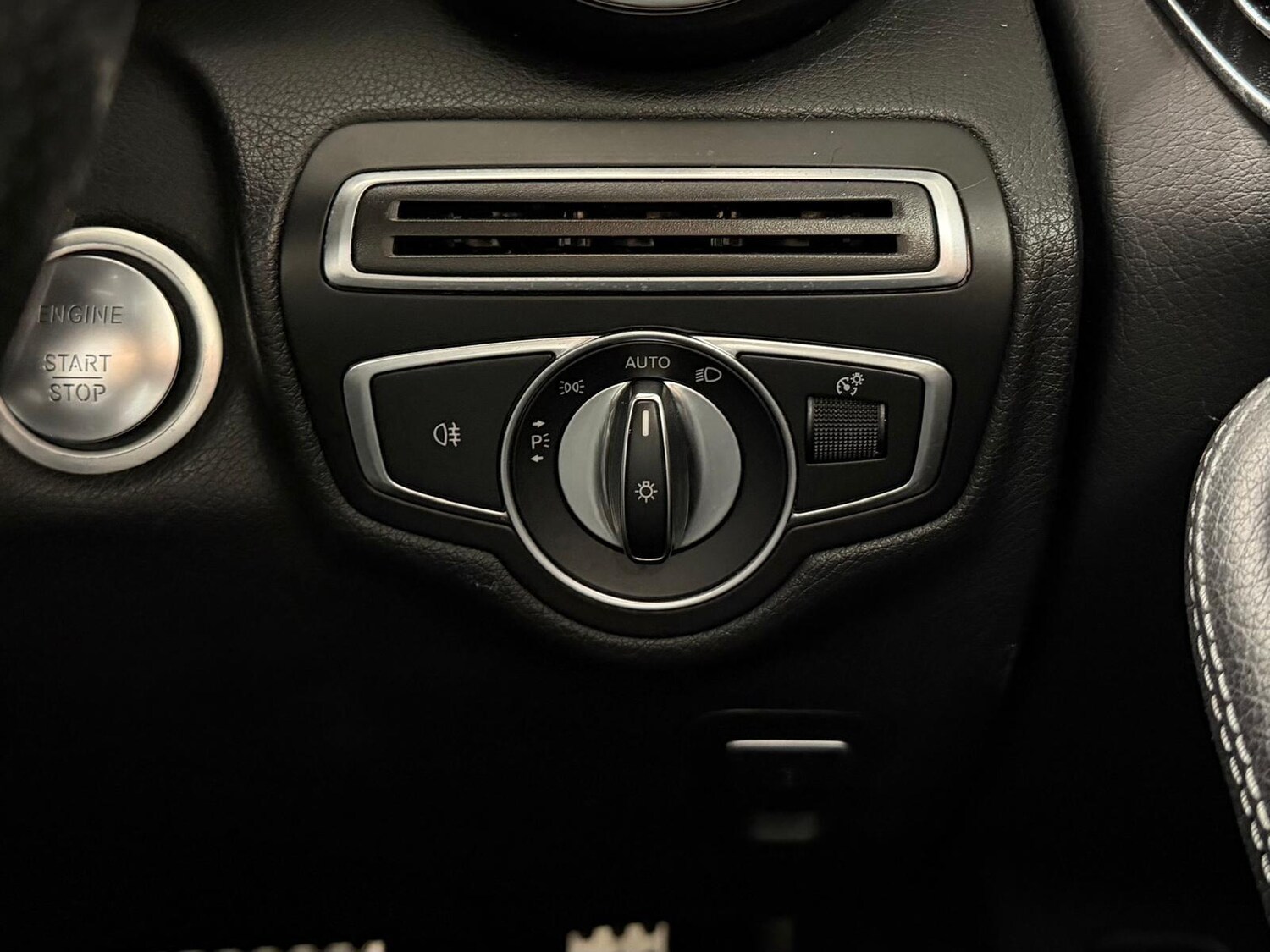 Used Mercedes-Benz GLC 2018 for sale - 78091635: Photo 22