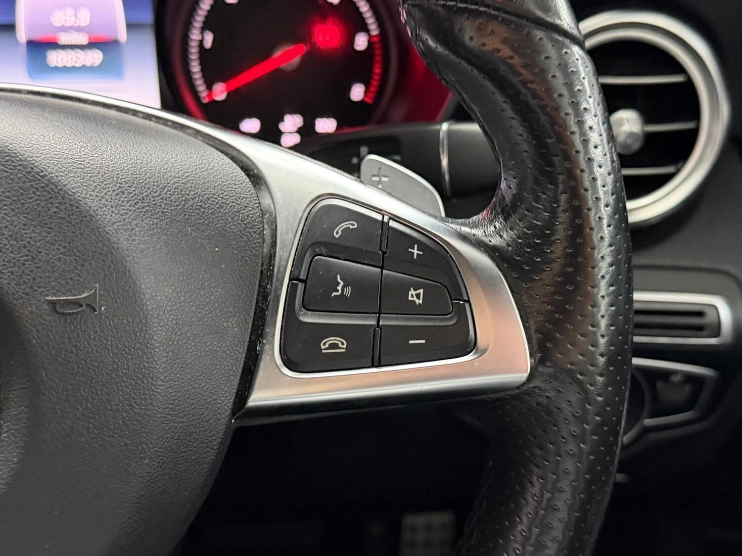 Used Mercedes-Benz GLC 2018 for sale - 78091635: Photo 23