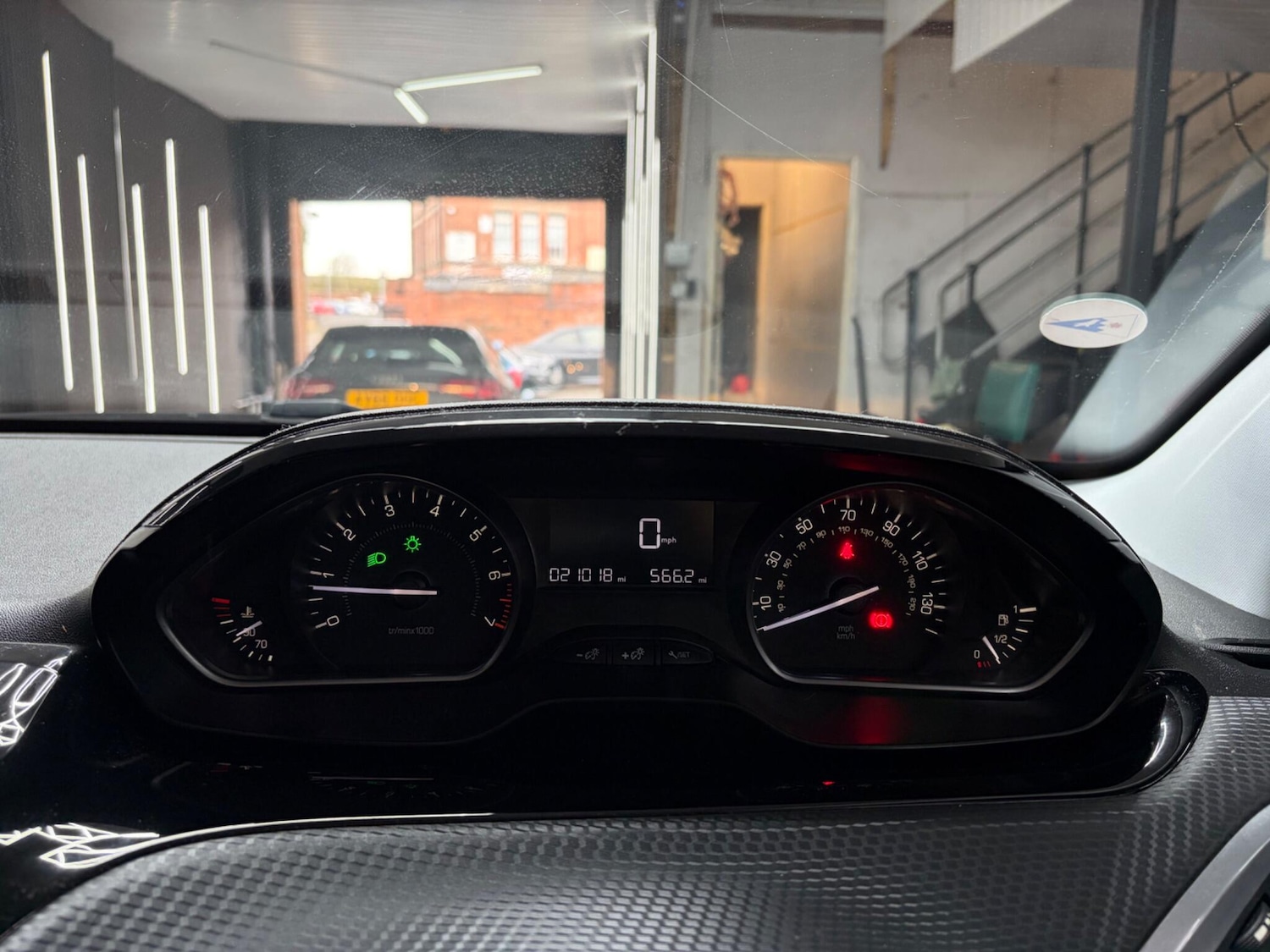 Used Peugeot 208 2017 for sale - 78185256: Photo 11