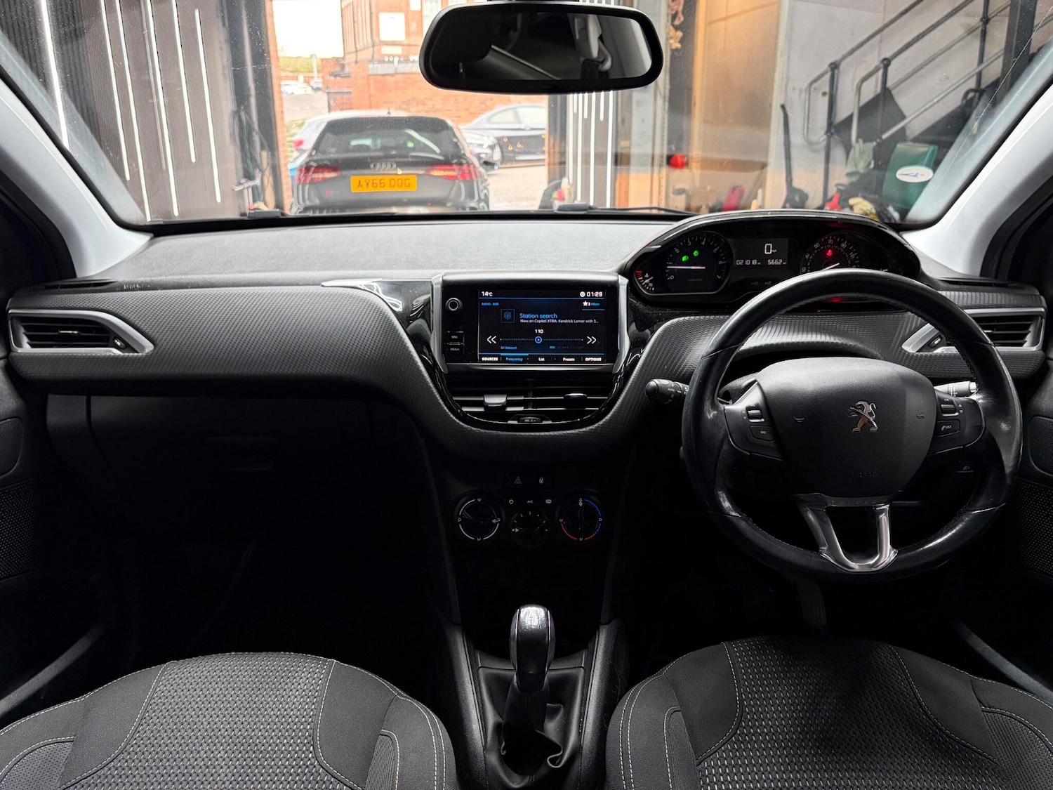 Used Peugeot 208 2017 for sale - 78185256: Photo 15