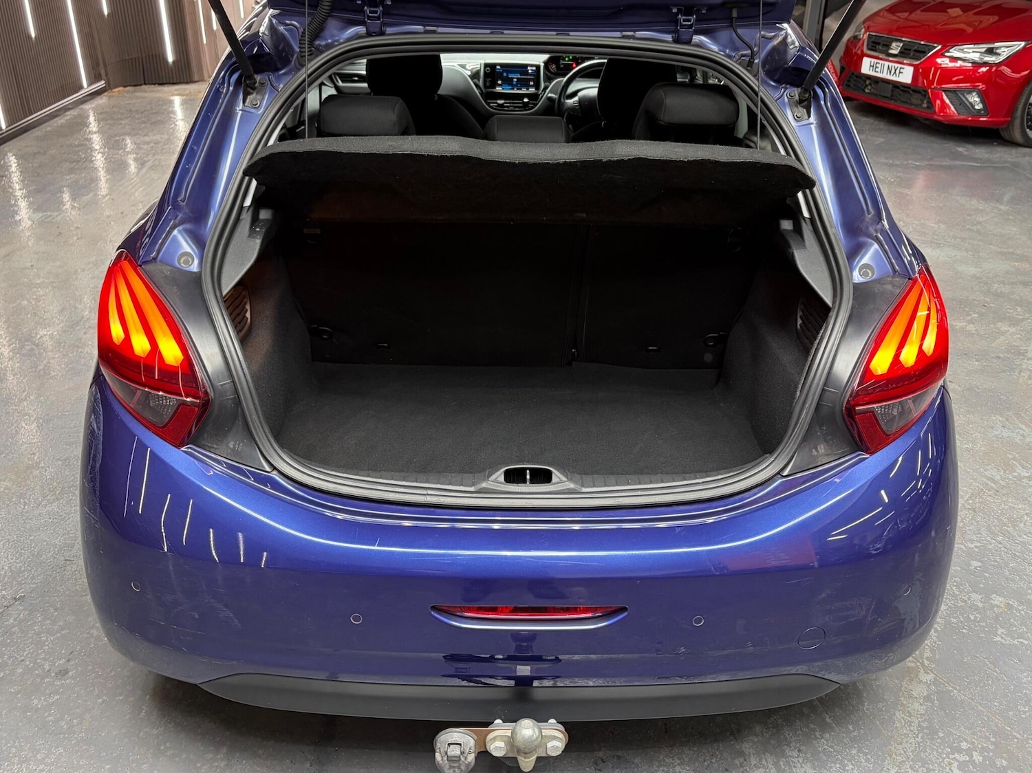 Used Peugeot 208 2017 for sale - 78185256: Photo 8