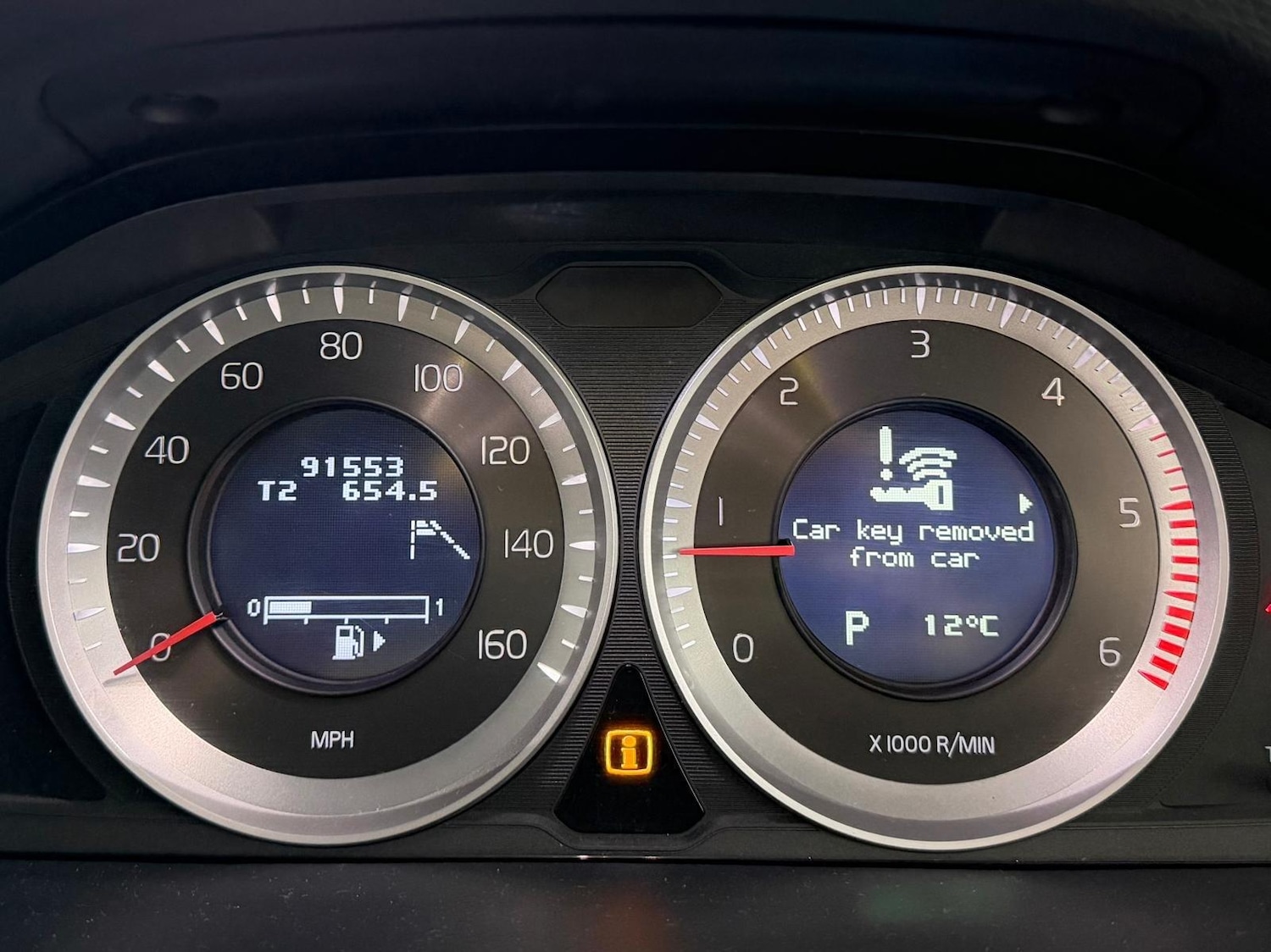 Used Volvo V60 2012 for sale - 78184703: Photo 11