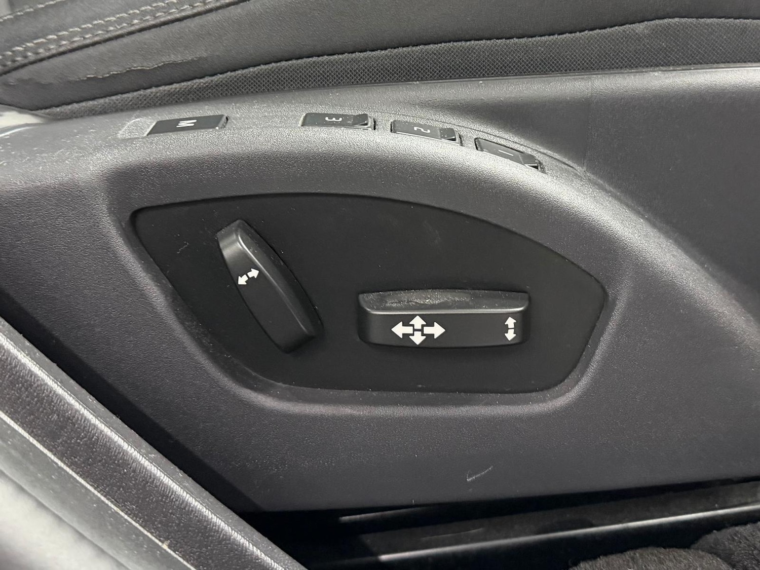 Used Volvo V60 2012 for sale - 78184703: Photo 13