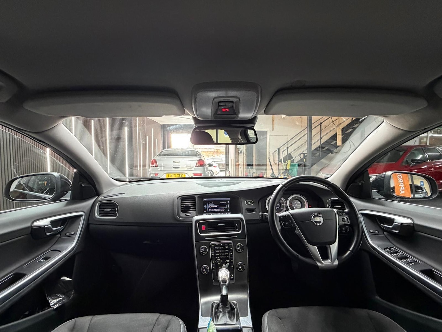 Used Volvo V60 2012 for sale - 78184703: Photo 17