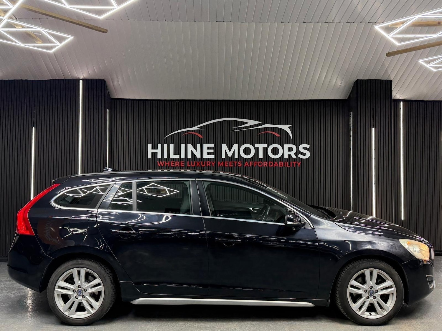 Used Volvo V60 2012 for sale - 78184703: Photo 7